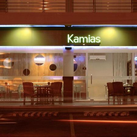 Casablanca Suites Legazpi Buitenkant foto