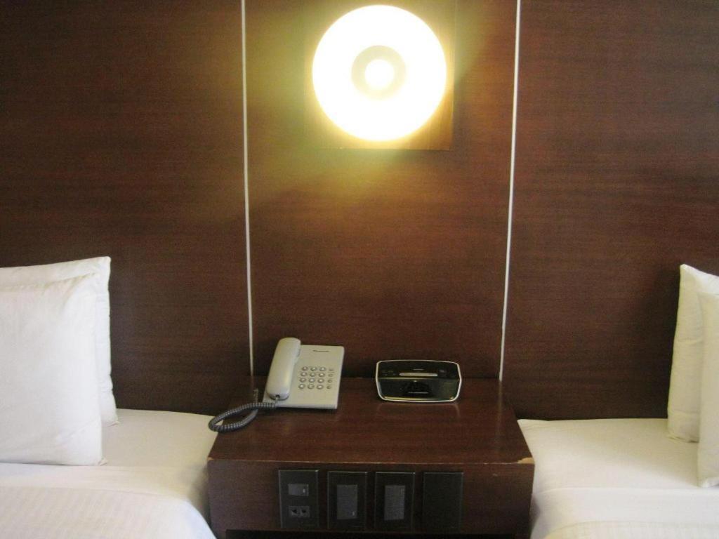 Casablanca Suites Legazpi Buitenkant foto